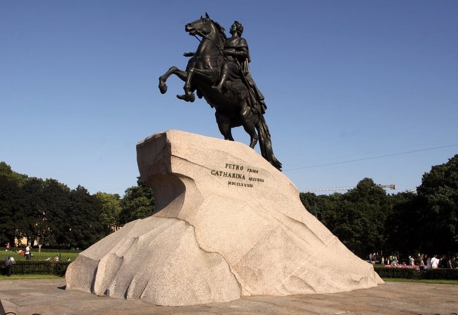 Il Cavaliere di Bronzo — La statua di Pietro il Grande su un masso di 1.500 tonnellate