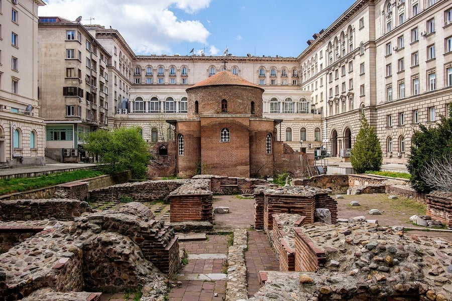 La Rotonda di San Giorgio — Un edificio romano del IV secolo nel cuore della città