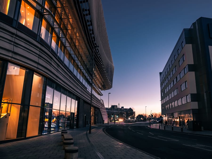 La citta' di sera — Le strade del centro quando si accendono