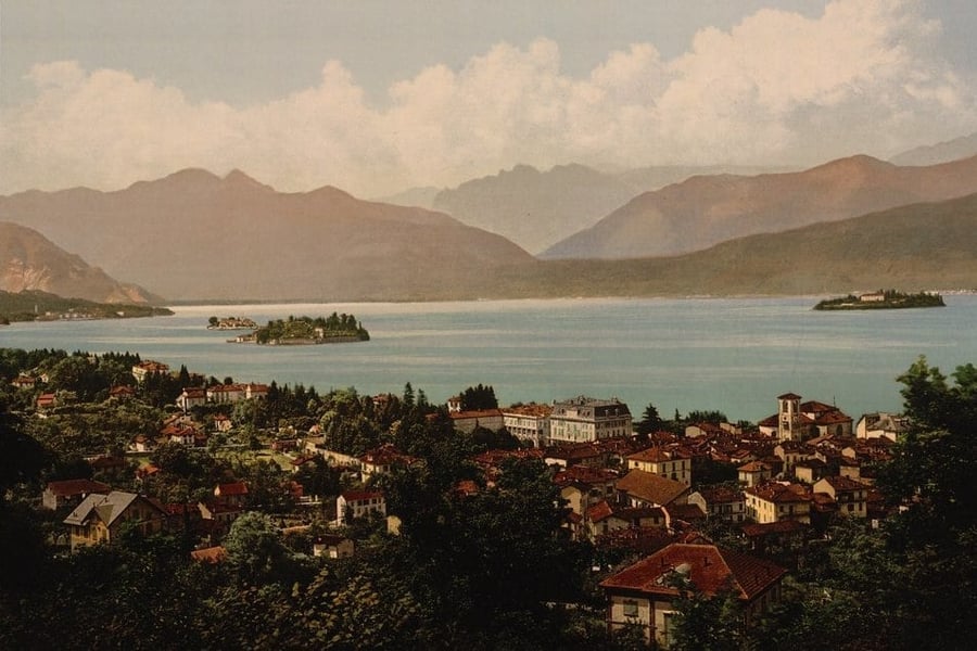Stresa e Isola Bella in una veduta d'epoca — Una fotocromia di fine Ottocento sul lago Maggiore