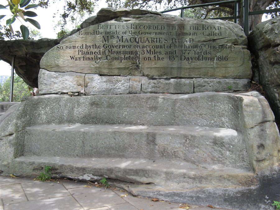 Sedile di Mrs Macquarie — La panca scolpita nella roccia per la moglie del governatore