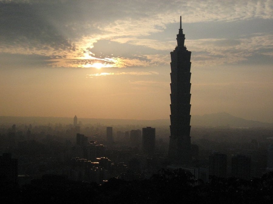 Taipei 101 — La torre più alta del mondo per sei anni