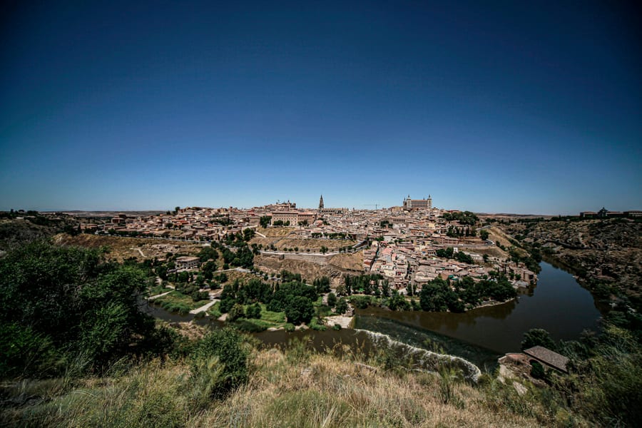 Il Mirador del Valle — Il panorama classico della città cinta dal Tago