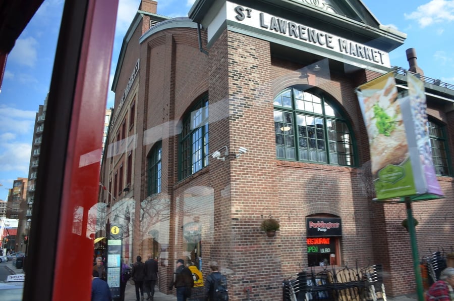 St. Lawrence Market — Il mercato coperto che il National Geographic ha eletto il migliore al mondo