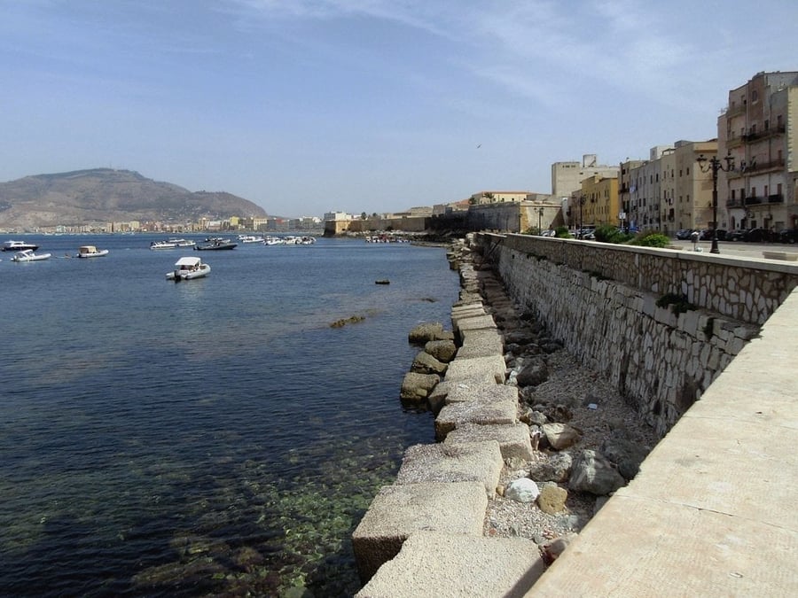 Il lungomare di Trapani — Passeggiata tra il centro storico e il mare