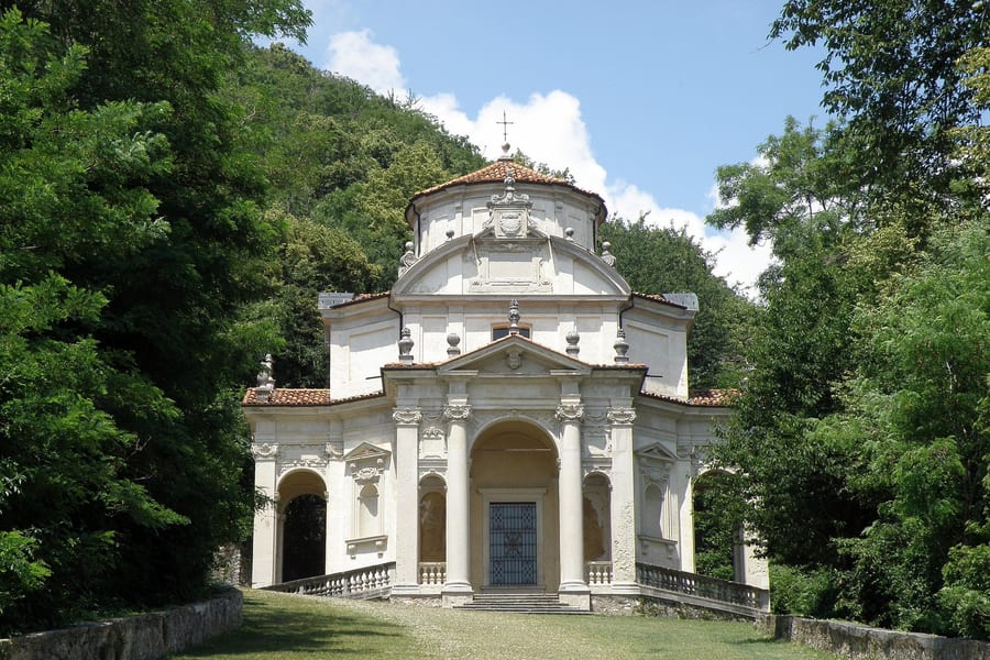 Il Sacro Monte, quinta cappella — Una delle quattordici tappe della Via Sacra