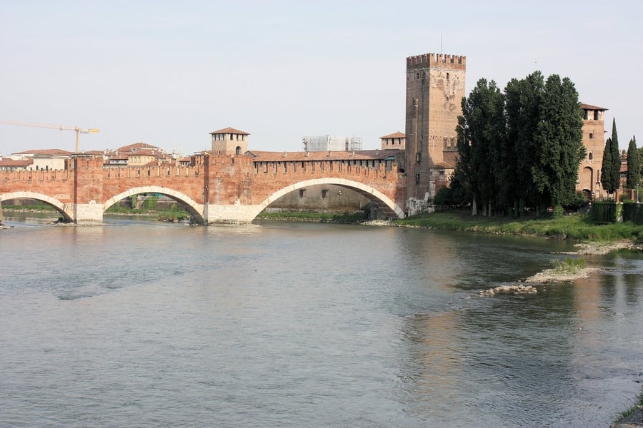 Castelvecchio and Ponte Scaligero — The Scaligeri fortress on the Adige